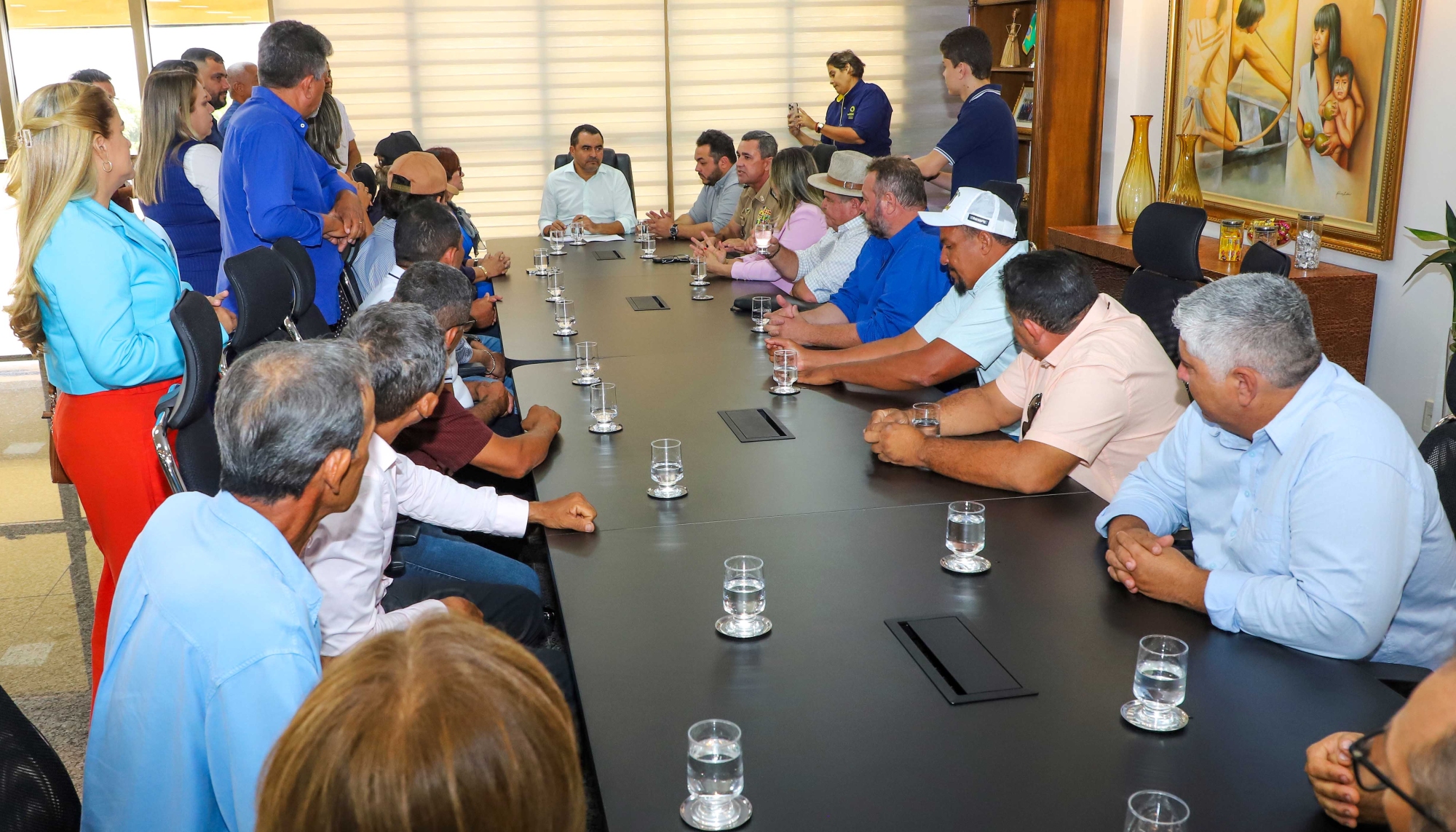 Governador Wanderlei Barbosa recebe gestores municipais e determina ações para viabilizar pavimentação da TO-239