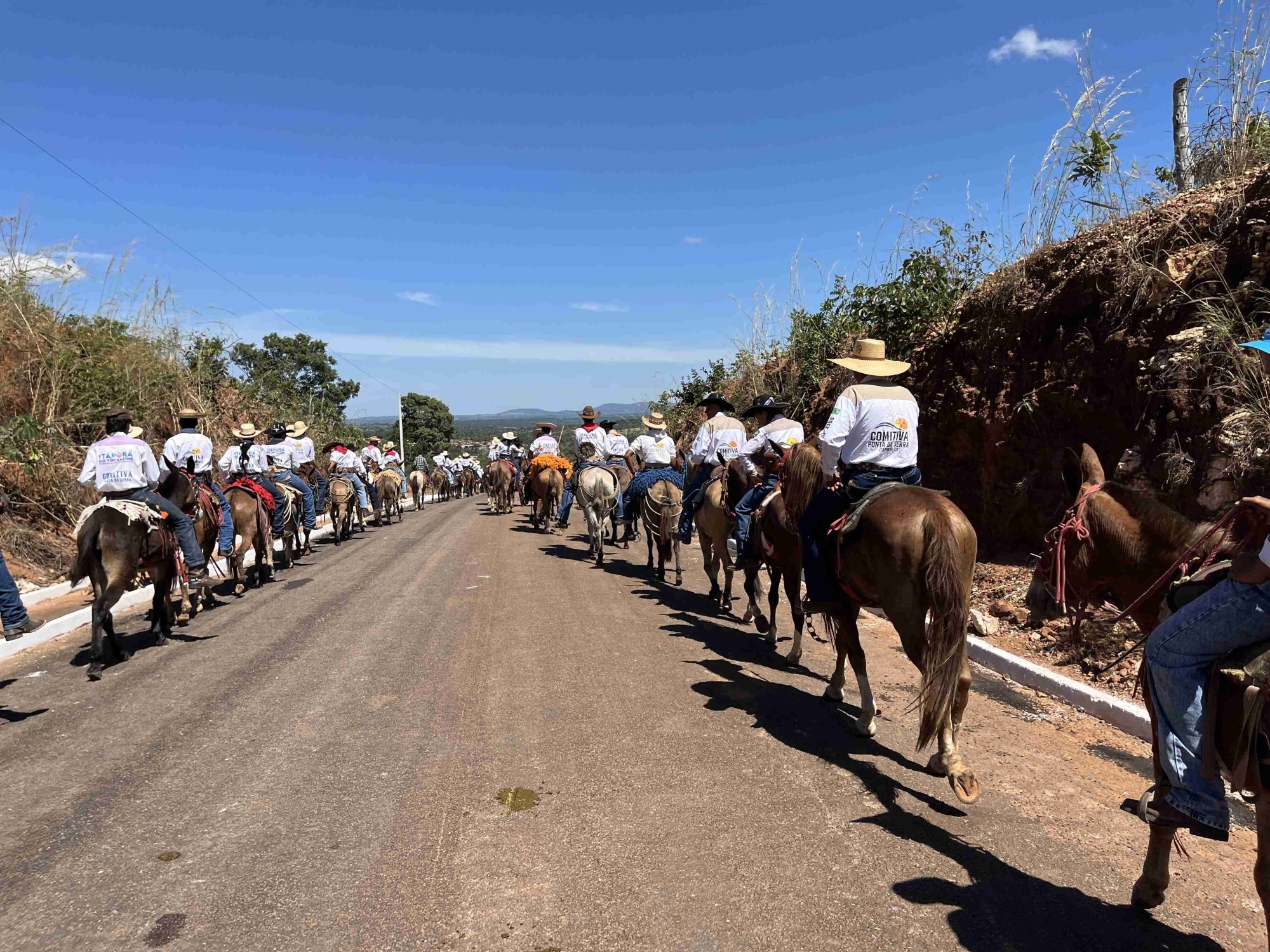 Itaporã do Tocantins realiza grande cavalgada com presença de autoridades e show de atrações musicais